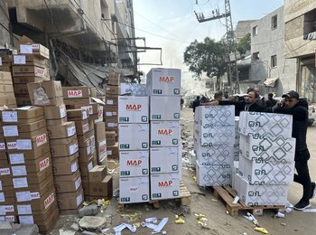 Humanitarian assistance reaching Jabalya during Phase One of the ceasefire, 3 February 2025. Photo by OCHA/Olga Cherevko